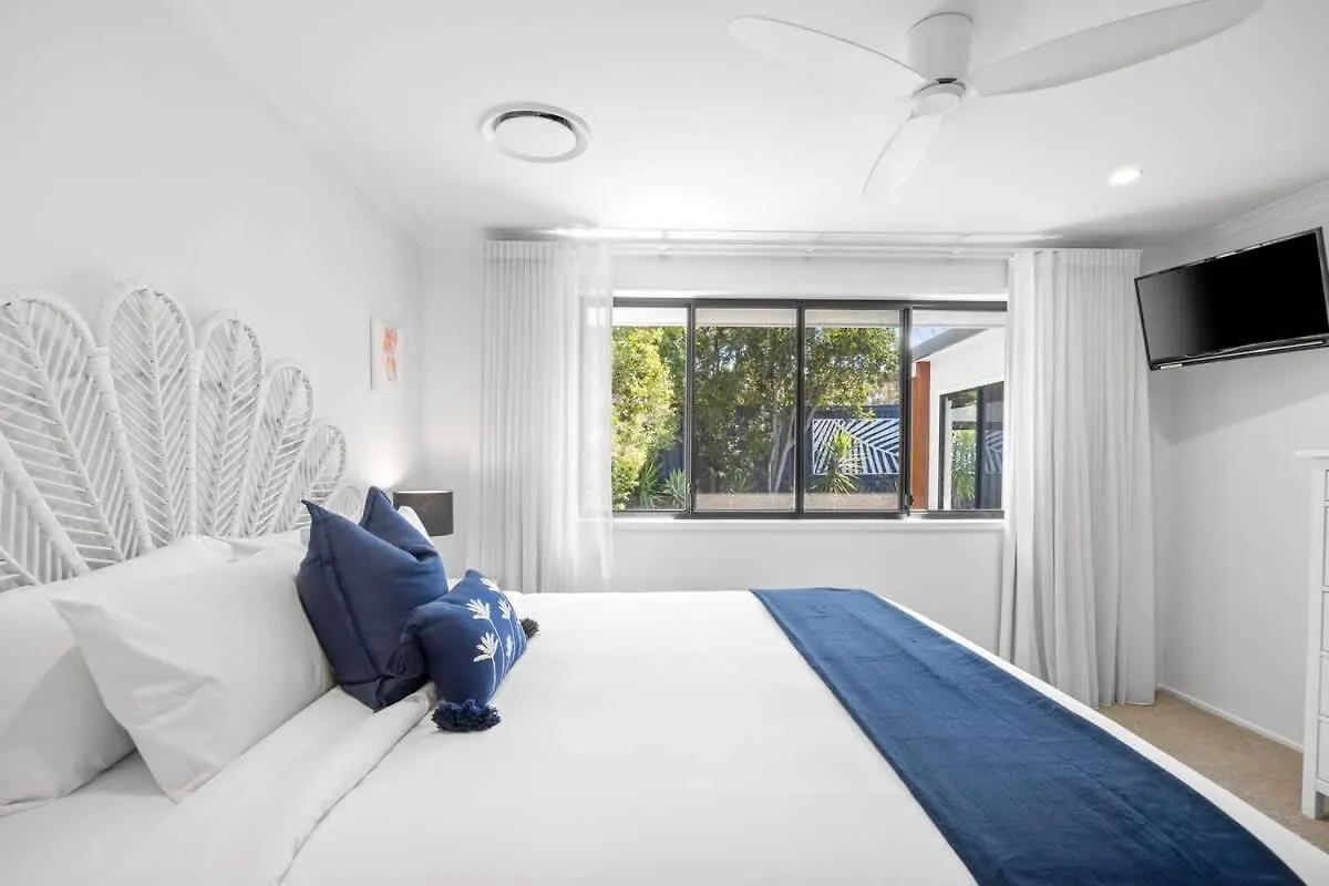 Σπίτι διακοπών Waves Retreat - Coastal Style Home Near Warana Beach Parrearra